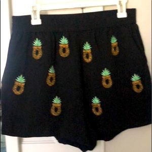 Cute never worn Pineapple beaded short